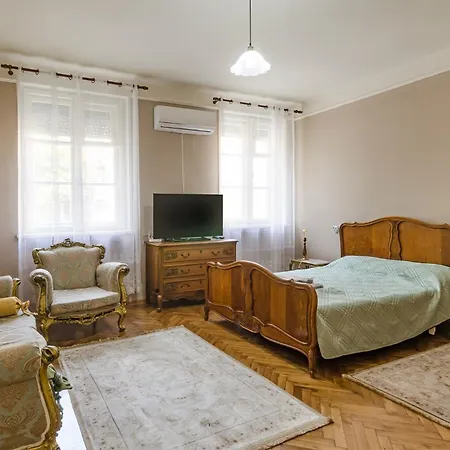 апартамент гардения Apartment Varna